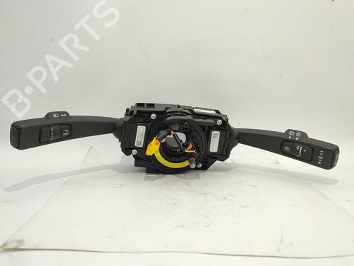 Used Switch VOLVO V40 Hatchback (525) D2 (120 hp) 31707145