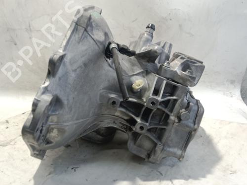 Getriebe für OPEL CORSA C (X01) 1.7 DTI (F08, F68) (75 hp) 29814424