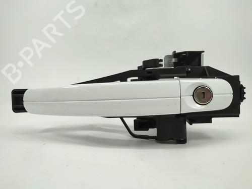 Used Front left exterior door handle FORD FOCUS III [2010-2020]  15900906