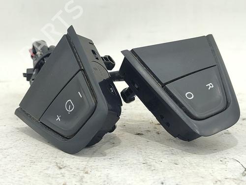 Used Steering wheel controls Steering wheel controls 37644676 37644676