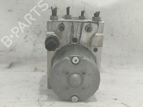 Used ABS pump SKODA SUPERB I (3U4) 2.5 TDI (163 hp) 24618224