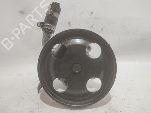 Used Steering pump FORD FIESTA V (JH_, JD_) [2001-2014]  17833996