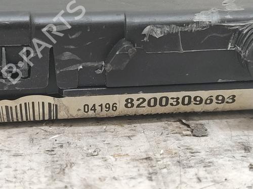 Fuse box RENAULT GRAND SCÉNIC II (JM0/1_) 1.9 dCi (JM0G, JM12, JM1G, JM2C) | BP27639716E1 