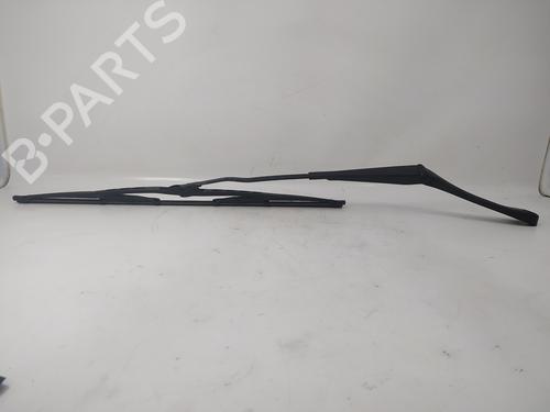 Used Front windshield wiper arm MERCEDES-BENZ C-CLASS (W203) [2000-2007]  12342944