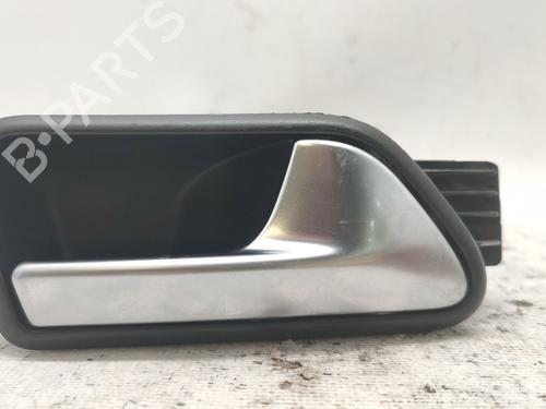 Højre fortil invendig håndtag Højre fortil invendig håndtag VW TOURAN (1T3) 1.6 TDI (105 hp) 37427816 37427816