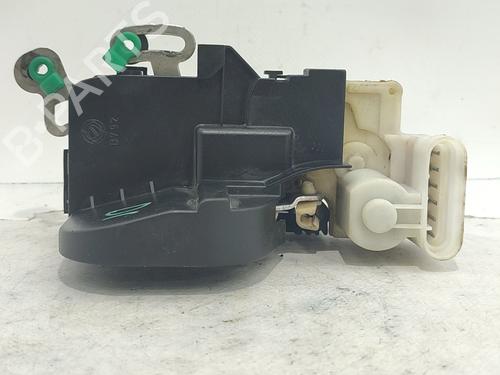 Used Front left lock Front left lock ALFA ROMEO 147 (937_) 1.9 JTD (937.AXF1A, 937.BXF1A) (101 hp) 32709805 32709805