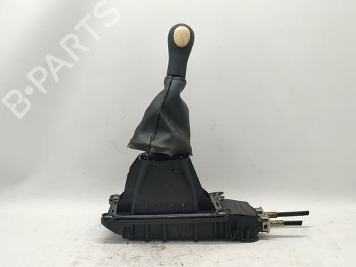 Used Gear lever NISSAN MICRA III (K12) 1.2 16V (80 hp) 30055796