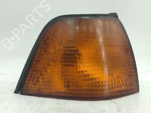 Clignotant avant droit BMW 3 (E36) 318 tds (90 hp) 32118855