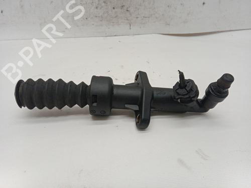 Used Clutch slave cylinder CITROËN XSARA PICASSO (N68) 1.6 HDi (90 hp) 24892845