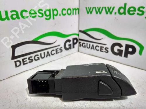 Steering wheel controls RENAULT LAGUNA II Grandtour (KG0/1_) 2.2 dCi (KG0F) | BP7144462E15 