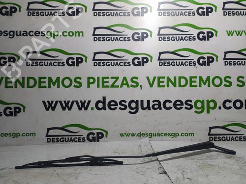 Used Front windshield wiper arm PEUGEOT 206 Hatchback (2A/C) 1.6 i (89 hp) 7127427
