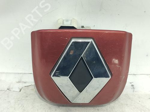Used Tailgate handle RENAULT CLIO II (BB_, CB_) 1.2 16V (BB05, BB0W, BB11, BB27, BB2T, BB2U, BB2V, CB05,... (75 hp) 32997953