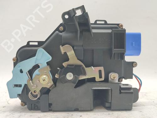 Used Front left lock Front left lock 36326016 36326016