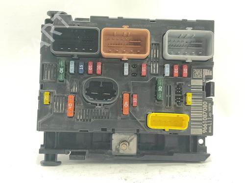 Fuse box PEUGEOT 307 SW (3H) 2.0 HDi 135 9661087080