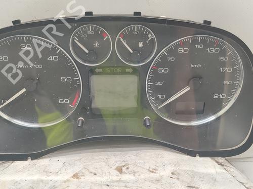 Used Instrument cluster PEUGEOT 307 (3A/C) 1.6 HDi (90 hp) 23179347