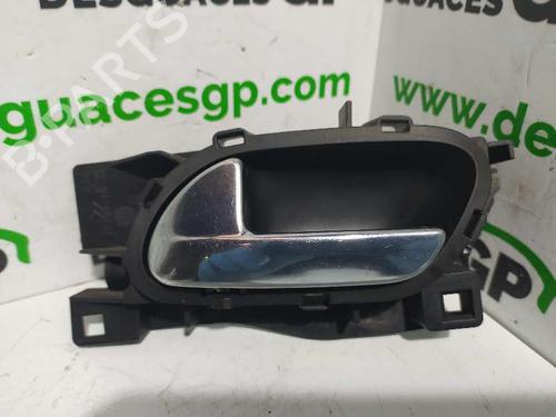 Used Front left interior door handle PEUGEOT 407 (6D_) 2.0 HDi (6DRHRH) (140 hp) 7147954