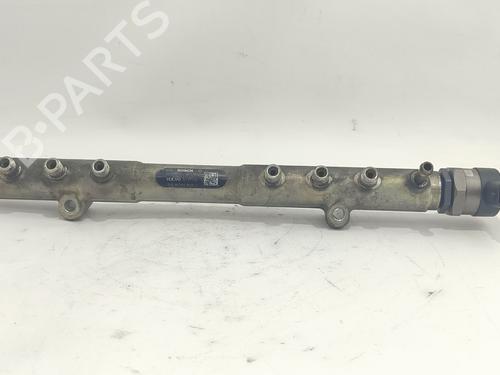 Used Injection rail Injection rail 37183862 37183862