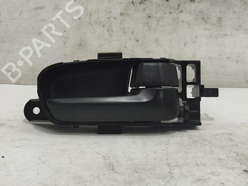 Used Front right interior door handle SUZUKI GRAND VITARA II (JT, TE, TD) 1.9 DDiS All-wheel Drive (JT419, TD44, JB419WD, JB419XD,... (129 hp) 27211792