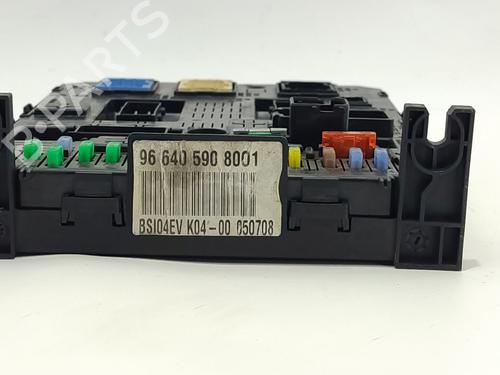 Fuse box CITROËN C5 III (RD_) 2.0 HDi (RDRHD8, RDRHDJ, RDRHR8, RDRHRJ) | BP39207979E1 - Image 4