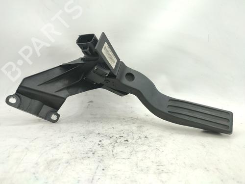 Pédale FORD MONDEO III Saloon (B4Y) 2.0 16V TDDi / TDCi (115 hp) 30090357