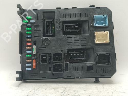 Used Fuse box PEUGEOT 307 (3A/C) 1.6 HDi (90 hp) 30176866