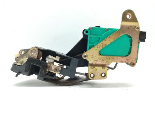 Serrure avant gauche HYUNDAI ACCENT II Saloon (LC) 1.3 | BP30053520C98 