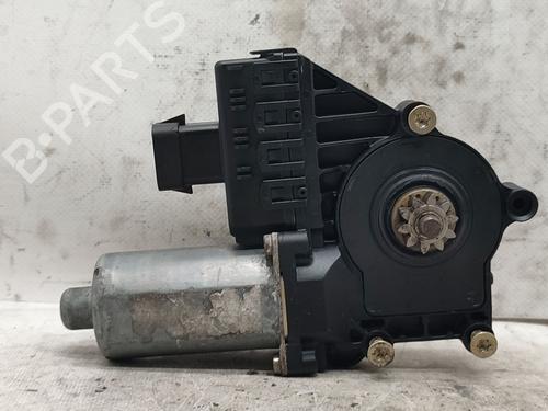 Used Right front window motor OPEL ASTRA G Hatchback (T98) [1998-2009]  23961591