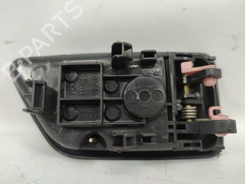 Venstre foran invendig håndtak HYUNDAI GETZ (TB) 1.3 i | BP13882718I13 