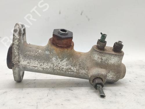 Used Brake master cylinder Brake master cylinder RENAULT 4 (112_) 1.1 (1128, S128) (34 hp) 36452674 36452674