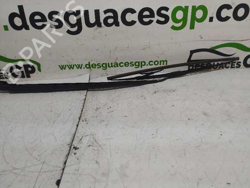Used Front windshield wiper arm NISSAN PRIMERA (P12) 1.8 (115 hp) 7126574