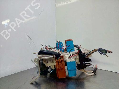 Used Fuse box NISSAN PRIMERA (P12) 1.9 dCi (120 hp) 7135717