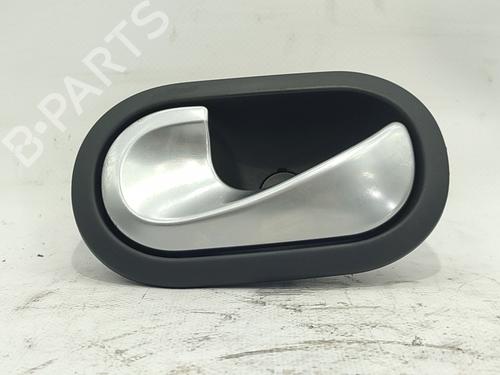 Venstre fortil invendig håndtag RENAULT SCÉNIC II (JM0/1_) 1.9 dCi (JM14) (131 hp) 29261644