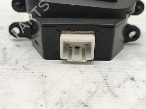 Steering wheel controls KIA CARENS III MPV (UN) 2.0 CRDi 140 | BP30136309E15