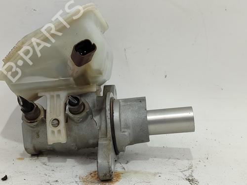 Used Brake master cylinder Brake master cylinder 37158478 37158478