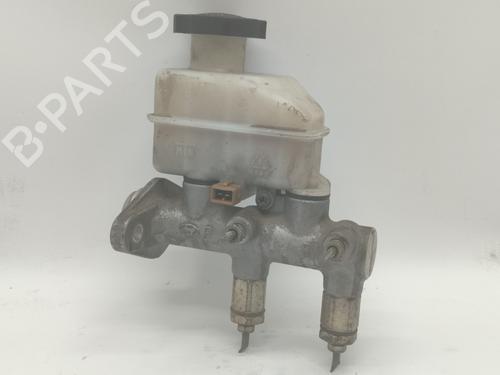 Brake master cylinder HYUNDAI ELANTRA III Saloon (XD) 2.0 CRDi | BP16713795M77 