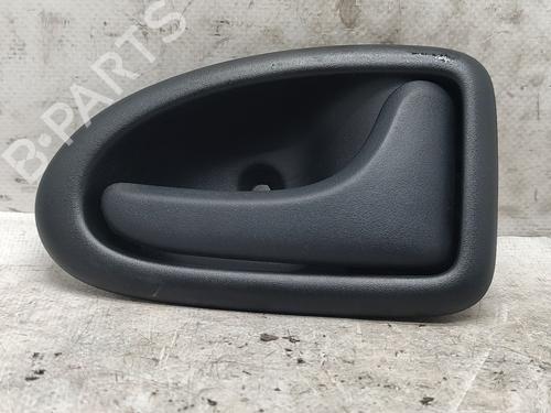 Used Front right interior door handle RENAULT MEGANE I (BA0/1_) 1.6 16V (BA04, BA0B, BA11, BA1J, BA16, BA19, BA1K, BA1V,... (107 hp) 23961752