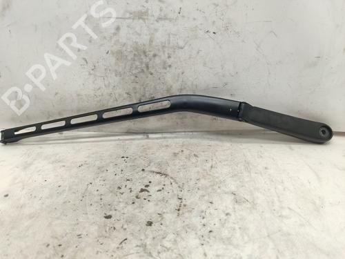 Used Front windshield wiper arm MERCEDES-BENZ CLK (C209) CLK 270 CDI (209.316) (170 hp) 26438675
