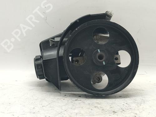 Used Steering pump PEUGEOT 206 Hatchback (2A/C) 1.4 i (75 hp) 30176458