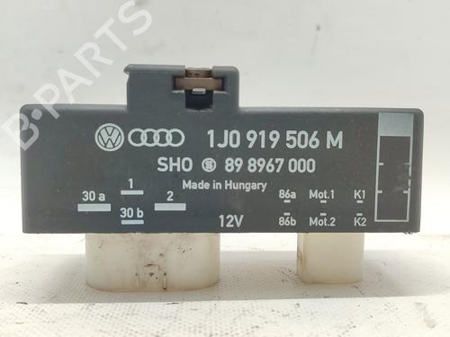 Used Electronic module Electronic module SKODA FABIA II (542) 1.9 TDI (105 hp) 32867918 32867918