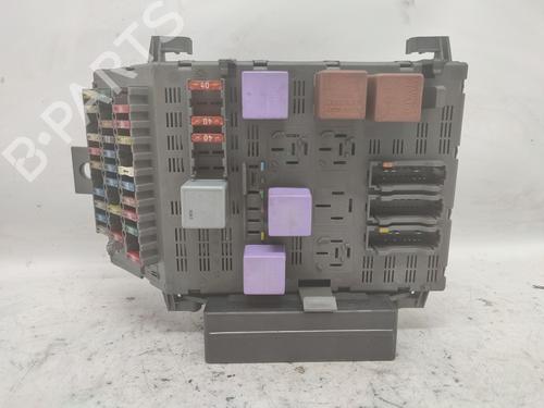 Used Fuse box RENAULT LAGUNA I (B56_, 556_) 1.6 16V (B568, B561) (107 hp) 27860704