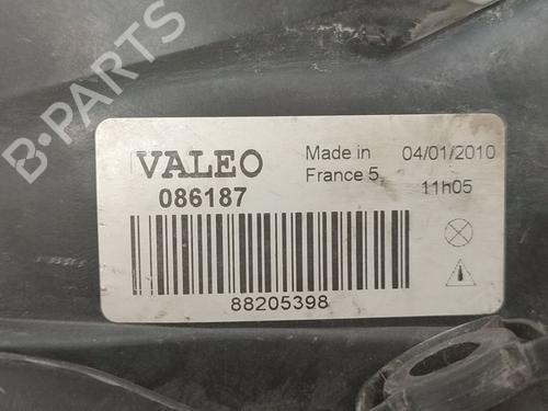 Right headlight PEUGEOT 106 II (1A_, 1C_) 1.1 i | BP27833877C29 
