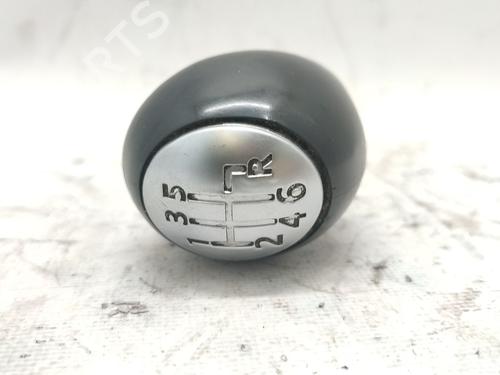 Used Shift knob Shift knob 34704944 34704944