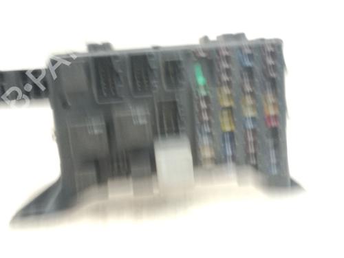 Used Fuse box FORD MONDEO III Saloon (B4Y) 2.0 16V TDDi / TDCi (115 hp) 27560141