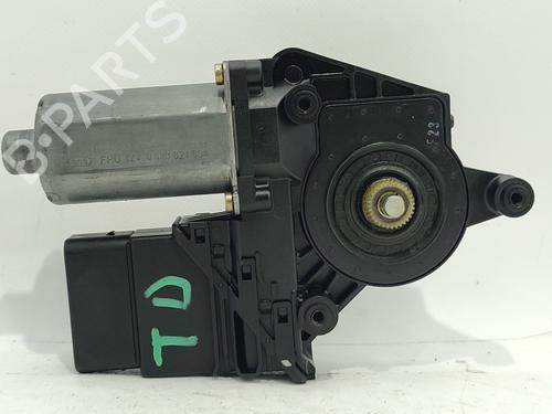 Right rear window motor VW PASSAT B5.5 (3B3) 1.9 TDI | BP31215767E22 - Image 2