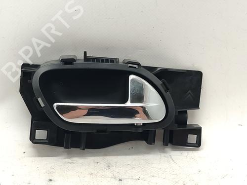 Used Front right interior door handle Front right interior door handle 36567280 36567280
