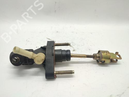 Used Clutch slave cylinder Clutch slave cylinder TOYOTA AVENSIS (_T25_) 2.0 D-4D (CDT250_, CDT250R) (116 hp) 33989523 33989523