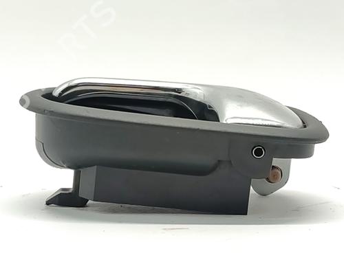Venstre bak invendig håndtak MAZDA 323 F VI Hatchback (BJ) 1.6 (BJ10M) | BP31031579I15