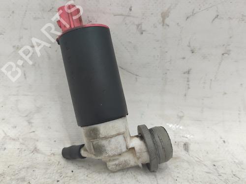 Used Washer pump HONDA CIVIC VII Hatchback (EU, EP, EV) 1.6 i (EP2, EU8, EU6) (110 hp) 18723799