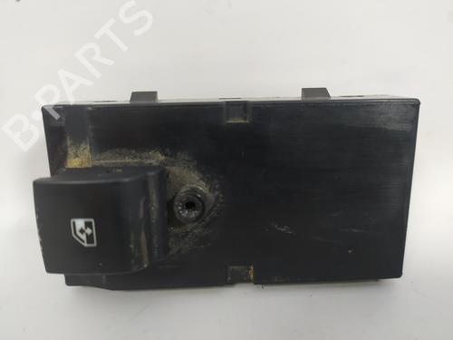 Used Right front window switch CHEVROLET ORLANDO (J309) 2.0 D (163 hp) 8948516