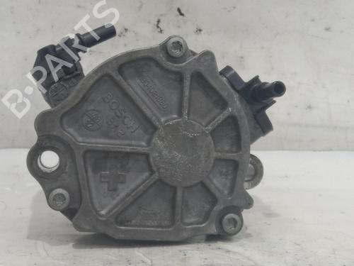 Used Vacuum pump PEUGEOT 5008 II (MC_, MJ_, MR_, M4_) 1.6 BlueHDi 115 (MCBHXH, MCBHXW) (116 hp) 26884494